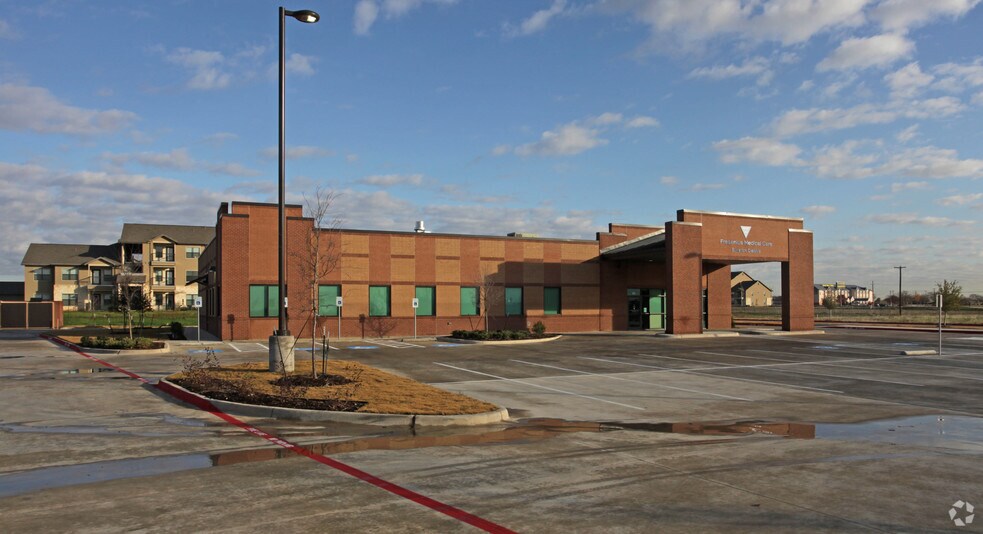 200 McPherson Blvd, Fort Worth, TX 76140