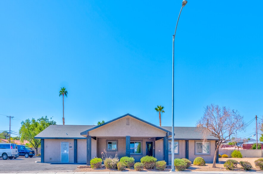 2545-2595 S Torrey Pines portfolio of 2 properties for sale on LoopNet.com - Building Photo - Image 2 of 35