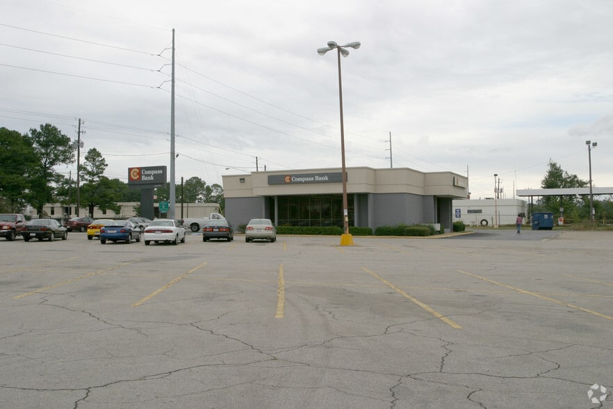 1151 Bankhead Hwy W, Birmingham, AL for lease - Building Photo - Image 3 of 10