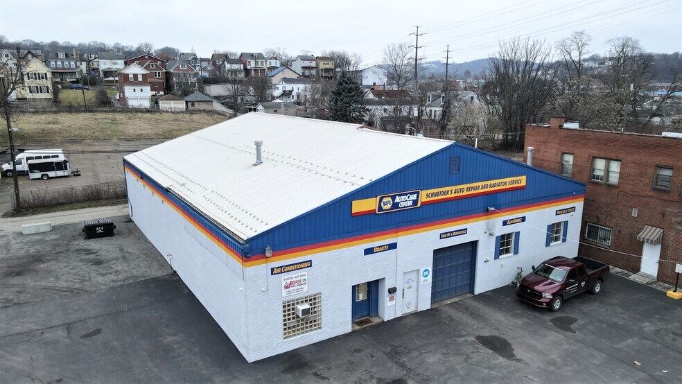 3341 W Carson St, Pittsburgh, PA 15204