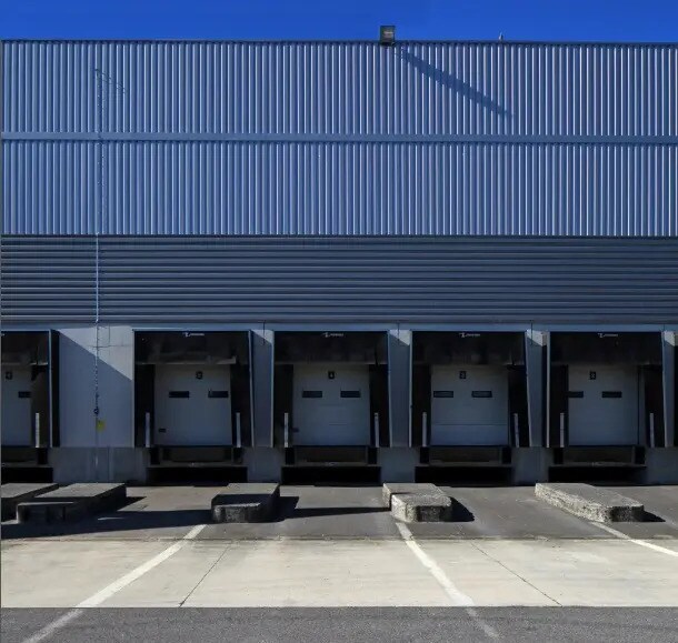 Industrial in Le Plessis-Pâté for lease - Building Photo - Image 2 of 8