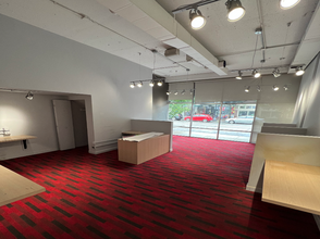 906 W Belmont Ave, Chicago, IL for lease Interior Photo- Image 2 of 6