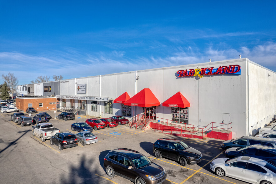 7130 Fisher Rd SE, Calgary, AB for lease - Primary Photo - Image 2 of 5