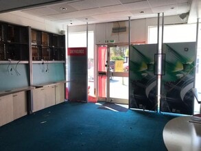 16 Roseberry Ave, Benfleet for lease Building Photo- Image 2 of 2