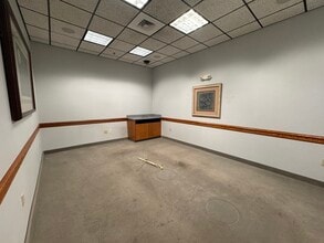 1100 E Bridger Ave, Las Vegas, NV for lease Interior Photo- Image 1 of 1
