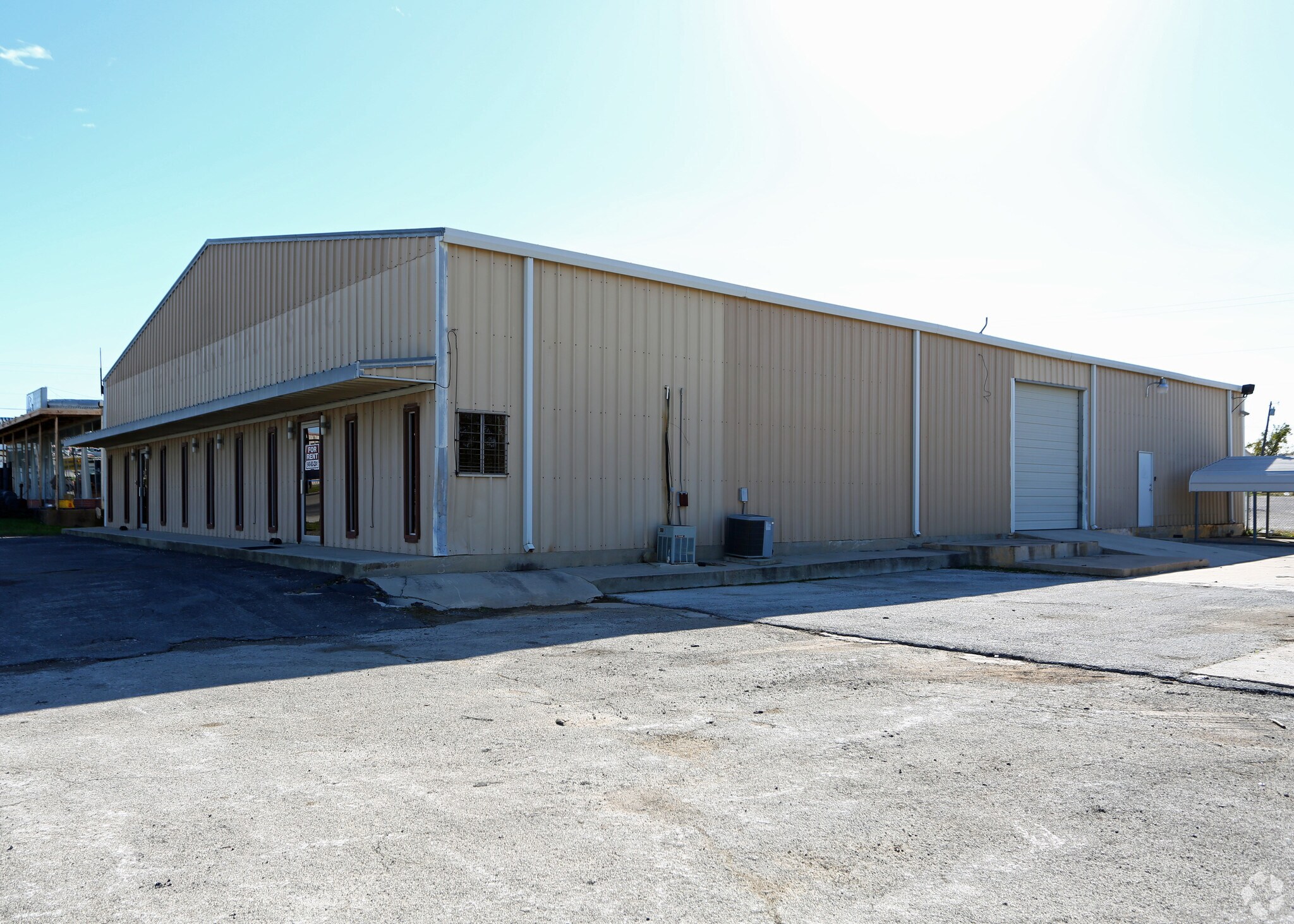 1004 Hovey St, Bridgeport, TX for sale Primary Photo- Image 1 of 1