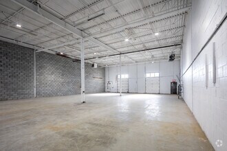 9681-9725 Rue Clément, Montréal, QC for lease Interior Photo- Image 2 of 4