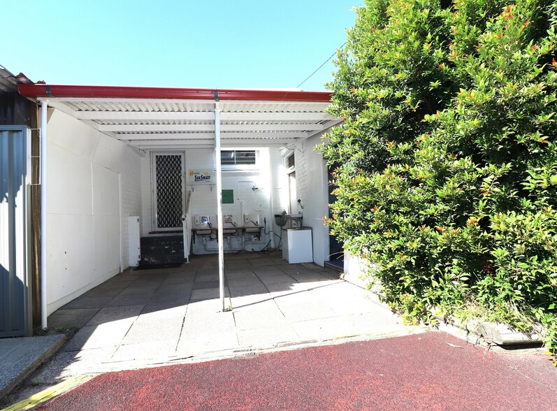 375 Port Hacking Rd, Caringbah for lease - Building Photo - Image 2 of 5