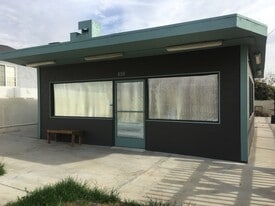 920 N Bonnie Beach Pl, Los Angeles CA - Commercial Kitchen