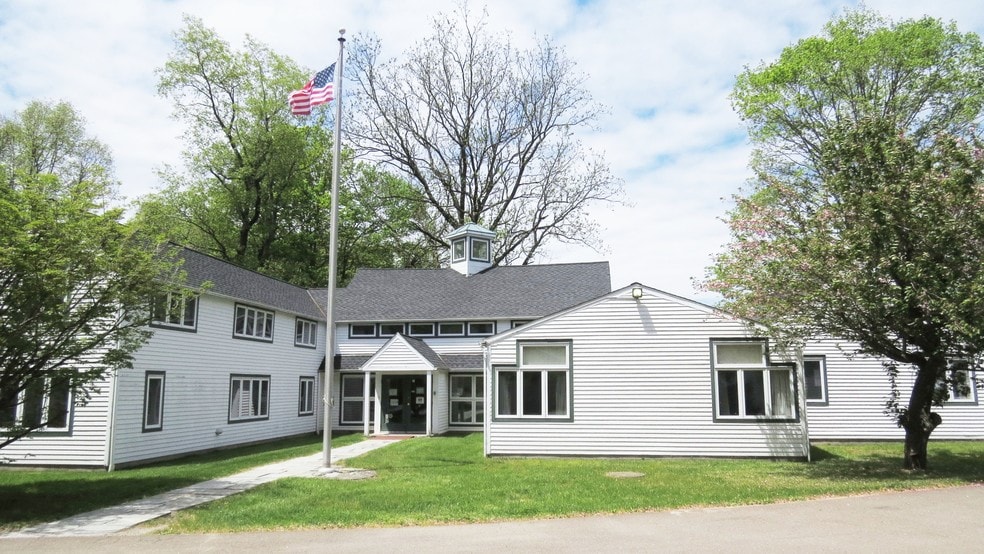 529 Danbury Rd, Wilton, CT for sale - Building Photo - Image 1 of 1