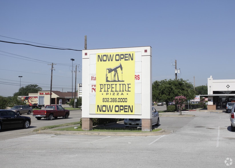 3901-3937 Spencer Hwy, Pasadena, TX for lease - Building Photo - Image 3 of 5