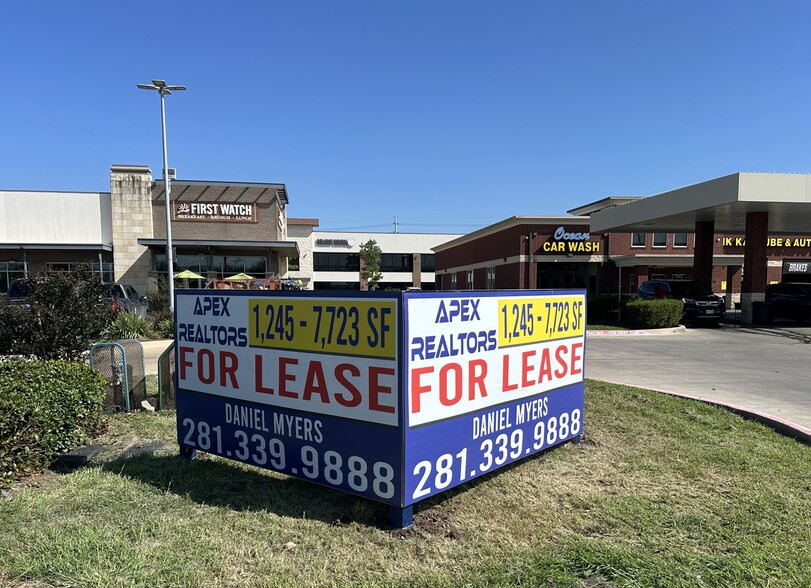 2941 Broadway Bend Dr, Pearland, TX for lease - Building Photo - Image 1 of 20