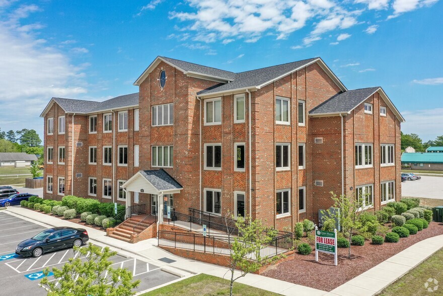 7724 Raeford Rd, Fayetteville, NC for sale - Primary Photo - Image 1 of 21
