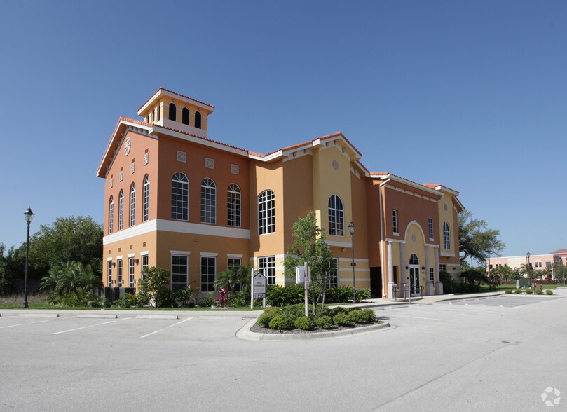 9410 Corkscrew Palms Cir, Estero, FL for sale - Building Photo - Image 1 of 1