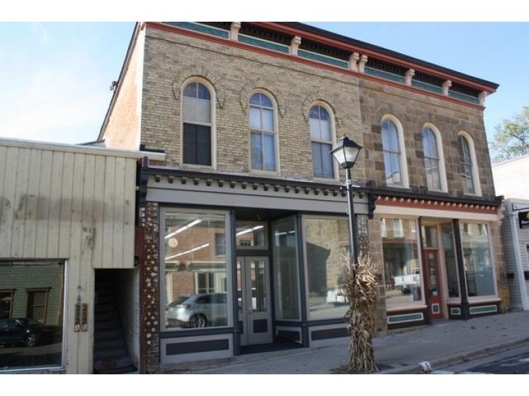 252 High St, Mineral Point, WI 53565 | LoopNet