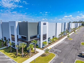 20351 Sheridan St, Fort Lauderdale, FL for lease Building Photo- Image 1 of 6