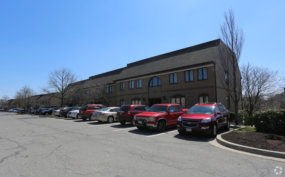 7231-7243 Hanover Pky, Greenbelt, MD for lease - Building Photo - Image 3 of 33