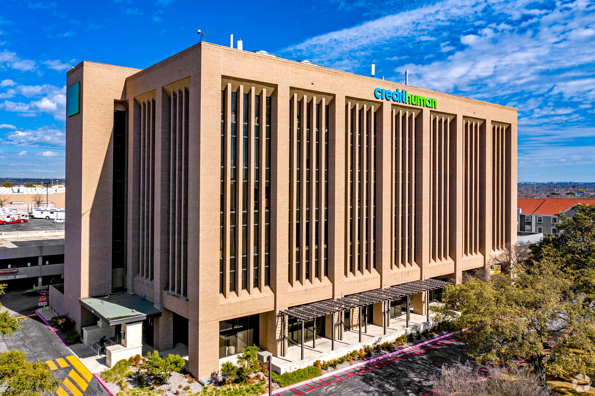 6061 W IH-10, San Antonio, TX for sale Primary Photo- Image 1 of 18