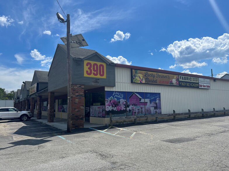 390 Fairfield Rd, Fairfield, NJ for lease - Primary Photo - Image 1 of 11