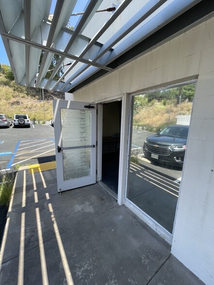 6942 University Ave, La Mesa, CA for lease - Building Photo - Image 3 of 3