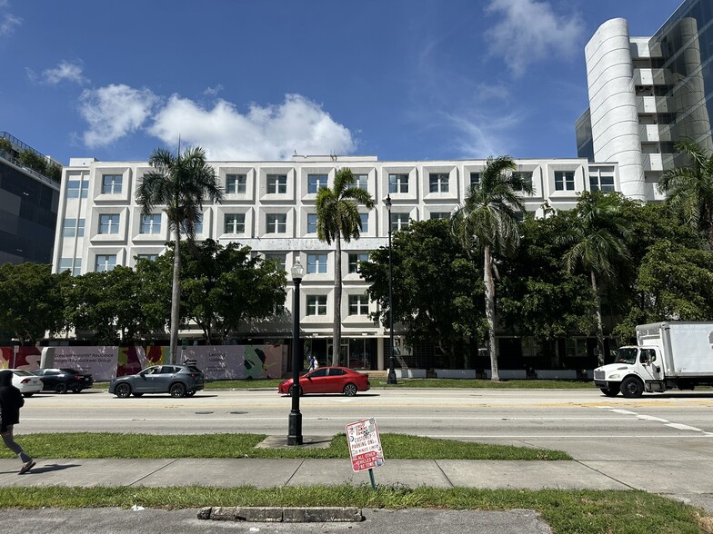 3000 Biscayne Blvd, Miami, FL for lease - Building Photo - Image 1 of 14