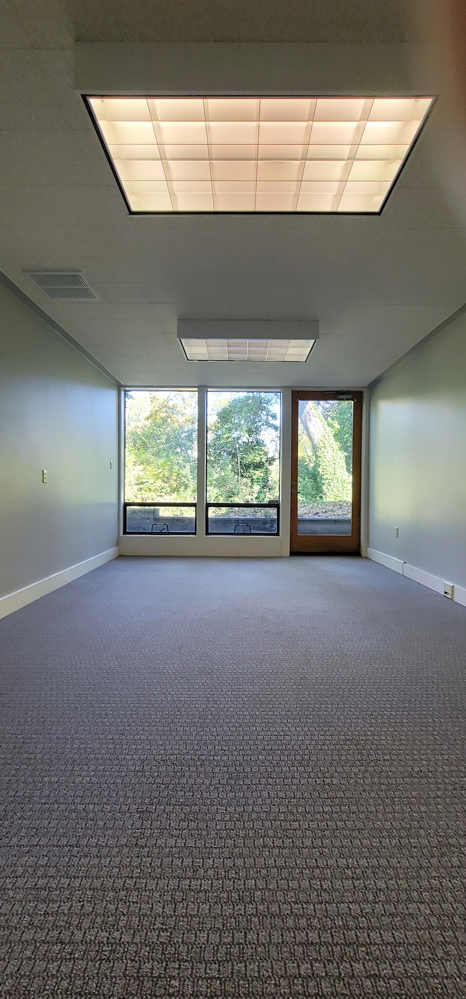 829 Sonoma Ave, Santa Rosa, CA for lease Interior Photo- Image 1 of 3