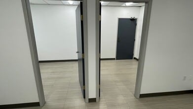 2264 Fair Oaks Blvd, Sacramento, CA for lease Interior Photo- Image 2 of 4