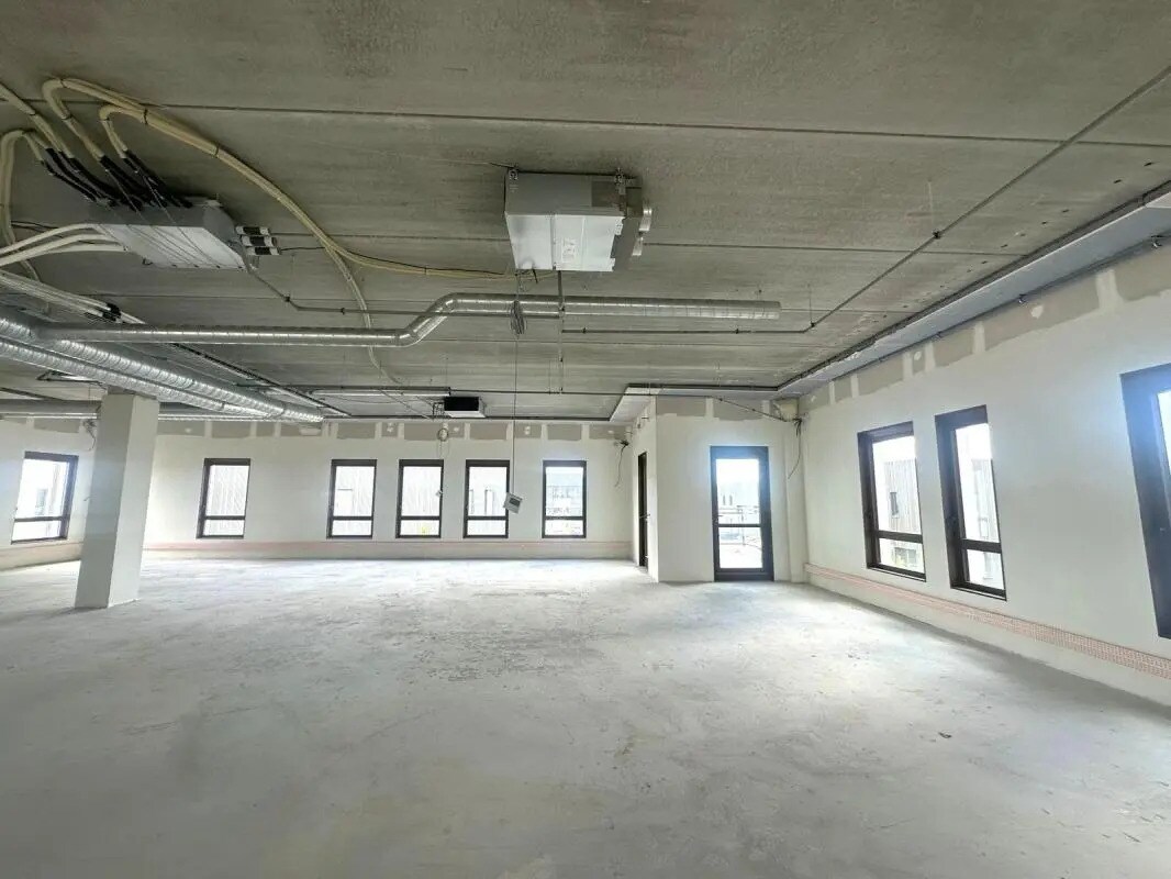 Office in Genas for sale Interior Photo- Image 1 of 7