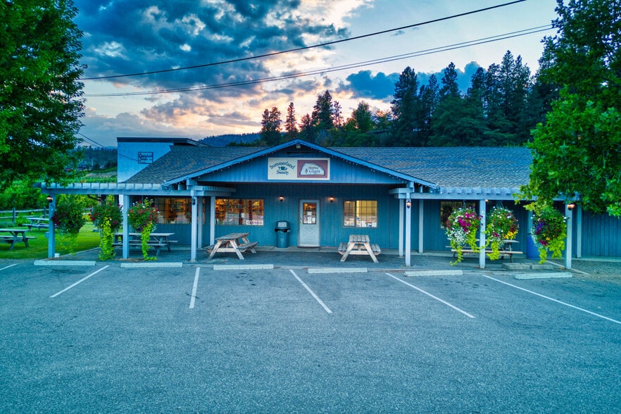 6206 Canyon View Rd, Summerland, BC for sale - Building Photo - Image 2 of 15
