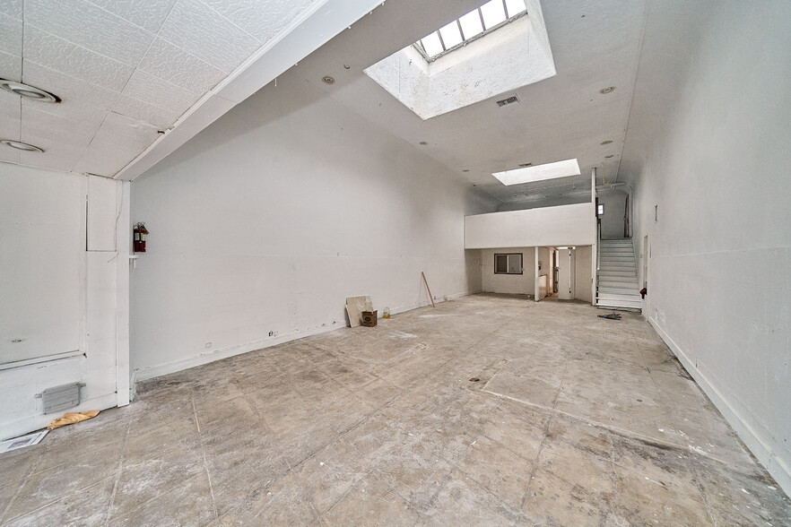 5959 W 3rd St, Los Angeles, CA for lease - Interior Photo - Image 3 of 5