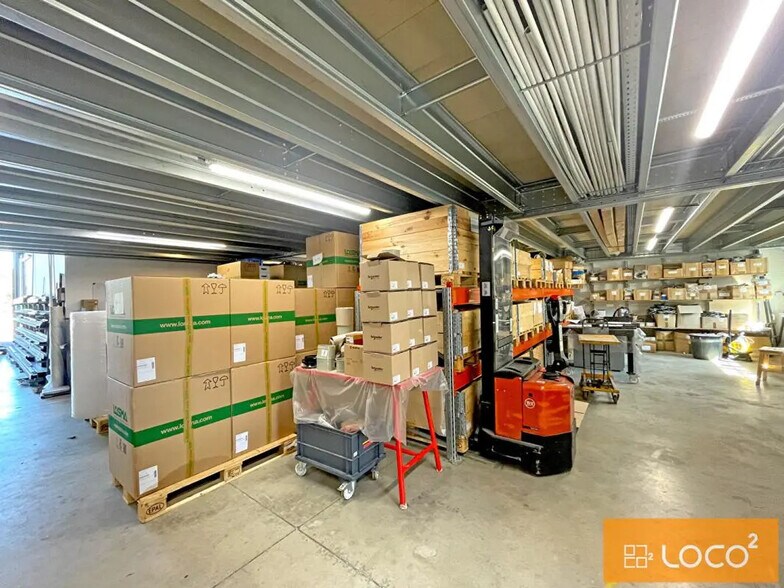 2-3 Allée De Longueterre, Montrabé for lease - Interior Photo - Image 2 of 10