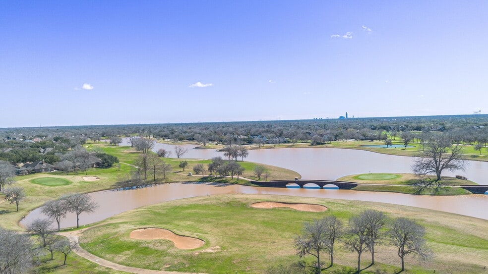 6526 Greatwood Pky, Sugar Land, TX for lease - Building Photo - Image 3 of 22