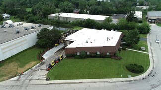 More details for 900 Tower Rd, Mundelein, IL - Industrial for Sale