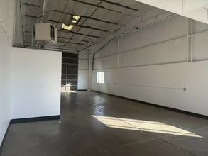 1050 Willow Creek Rd, Prescott, AZ for lease Interior Photo- Image 2 of 3