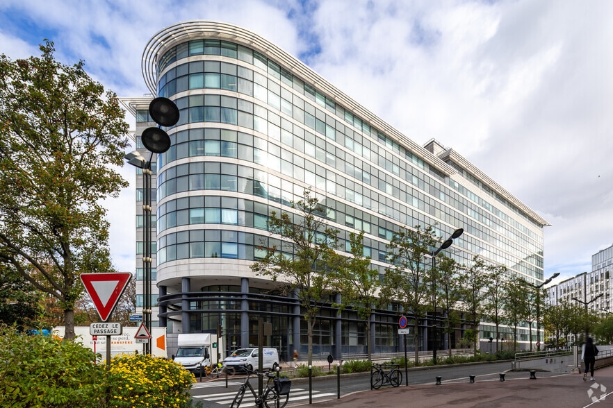 5 avenue André Malraux, Levallois-Perret for lease - Primary Photo - Image 1 of 2
