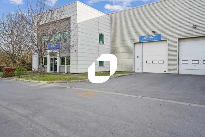 Office in Le Bourget for lease Building Photo- Image 1 of 15