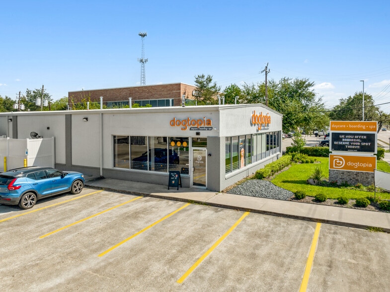 6015 Fairmont Pky, Pasadena, TX for lease - Building Photo - Image 2 of 15