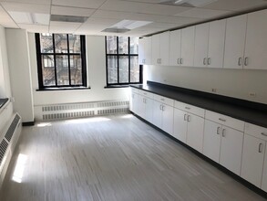 1 N La Salle St, Chicago, IL for lease Interior Photo- Image 2 of 2