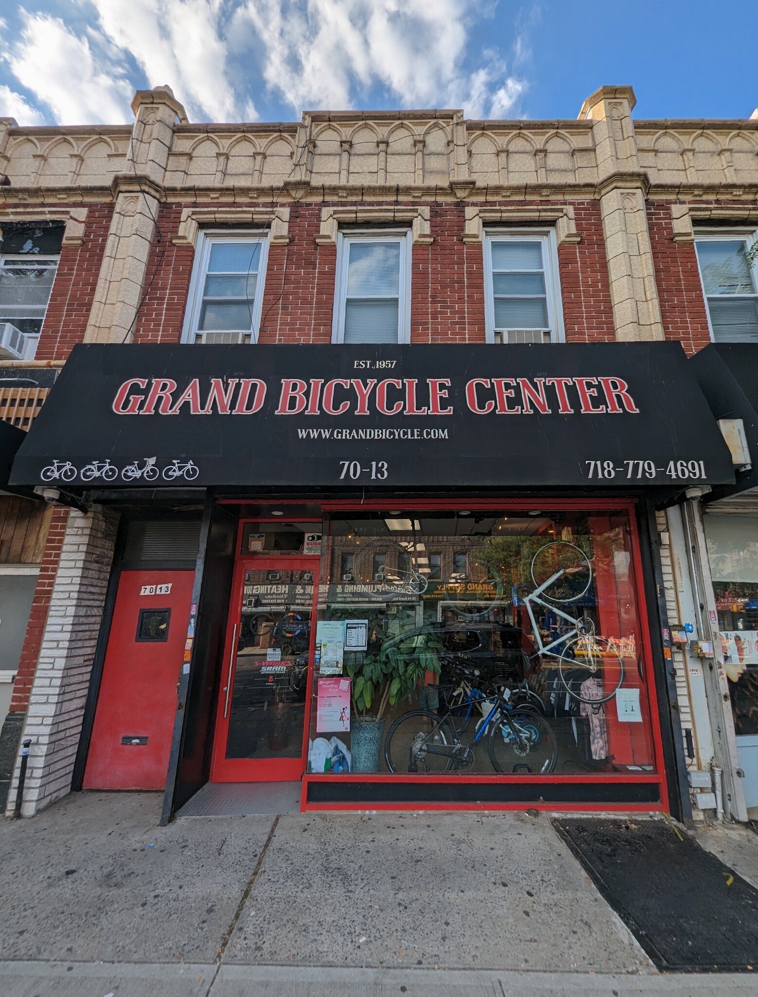 7013 Grand Ave, Maspeth, NY for sale Primary Photo- Image 1 of 1