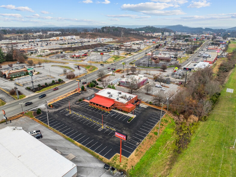 1420 Interstate Dr, Cookeville, TN for sale - Building Photo - Image 3 of 36