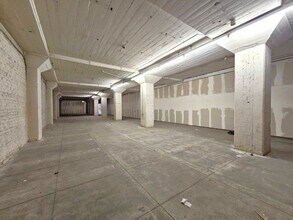 415 S San Pedro St, Los Angeles, CA for lease Interior Photo- Image 1 of 1