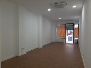 Retail in Alcalá de Henares, Madrid for lease Interior Photo- Image 2 of 5