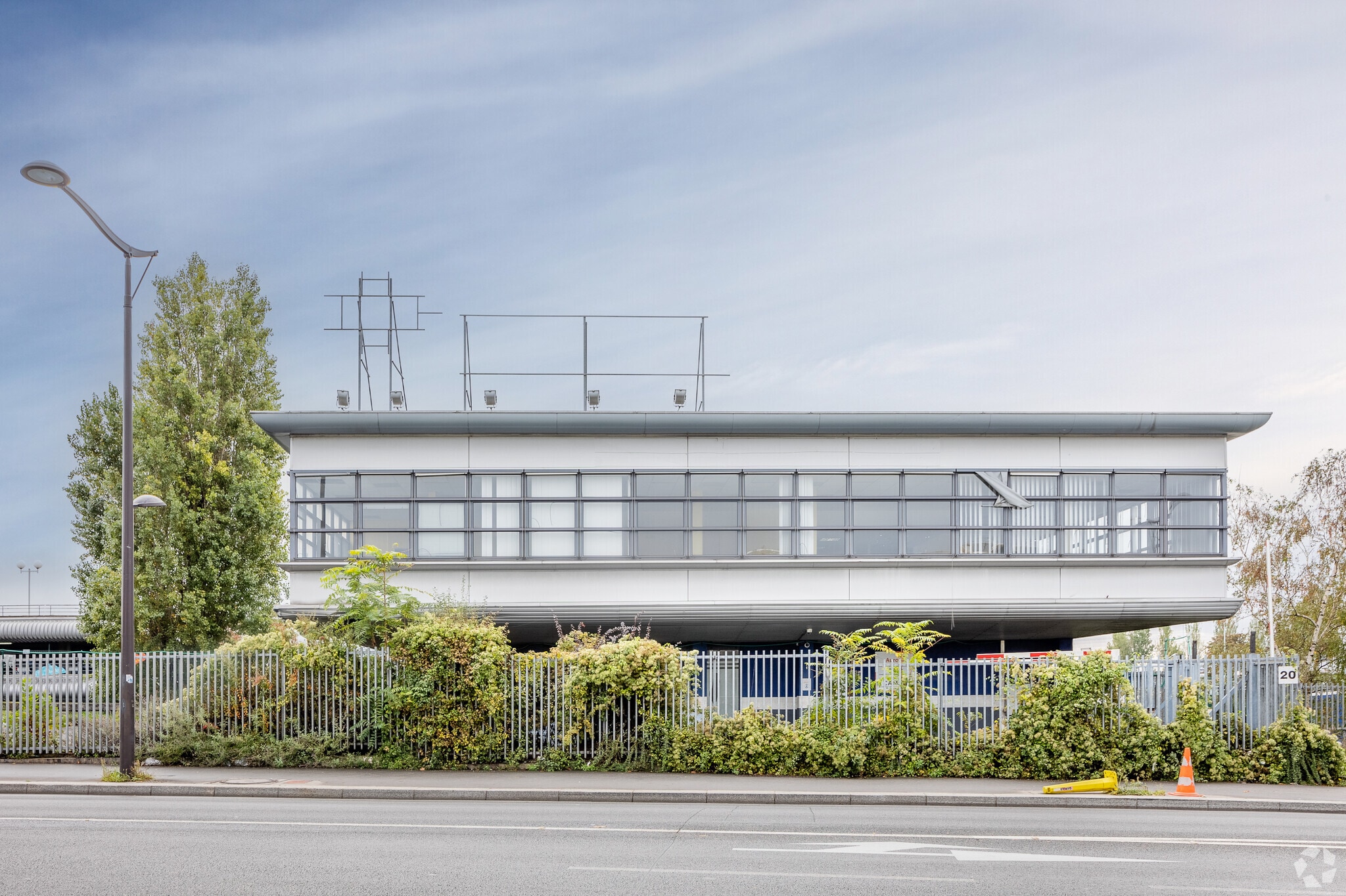 20 Boulevard Poniatowski, Paris for lease Primary Photo- Image 1 of 4