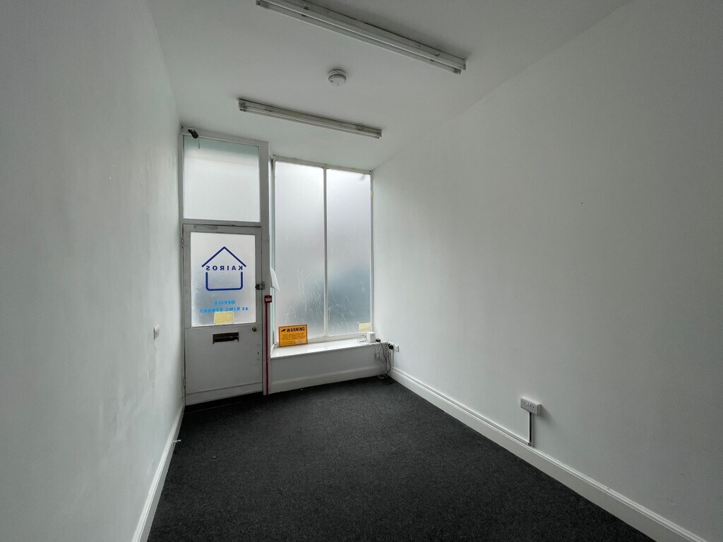 42 King St, Blackburn for lease Interior Photo- Image 1 of 2