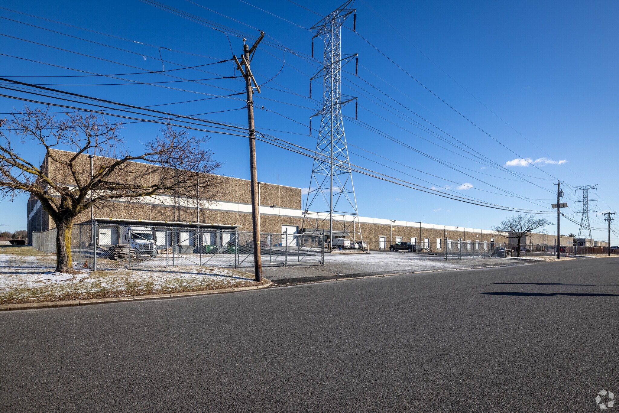 41-49 Distribution Blvd, Edison, NJ for sale Primary Photo- Image 1 of 1