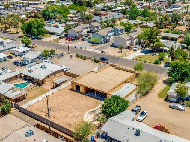 2210 W Morten Ave, Phoenix, AZ for sale - Primary Photo - Image 1 of 13