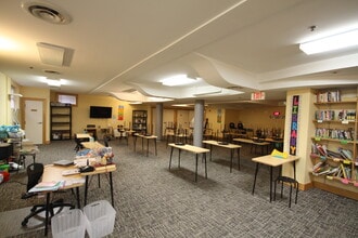 2200 Wisconsin Ave NW, Washington, DC for lease Building Photo- Image 2 of 18