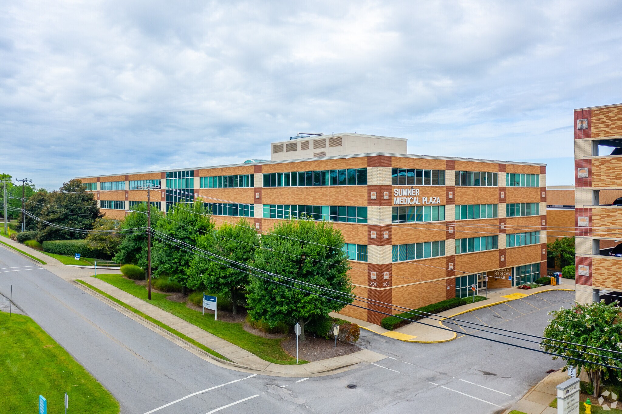 300 Steam Plant Rd, Gallatin, TN for lease Building Photo- Image 1 of 6