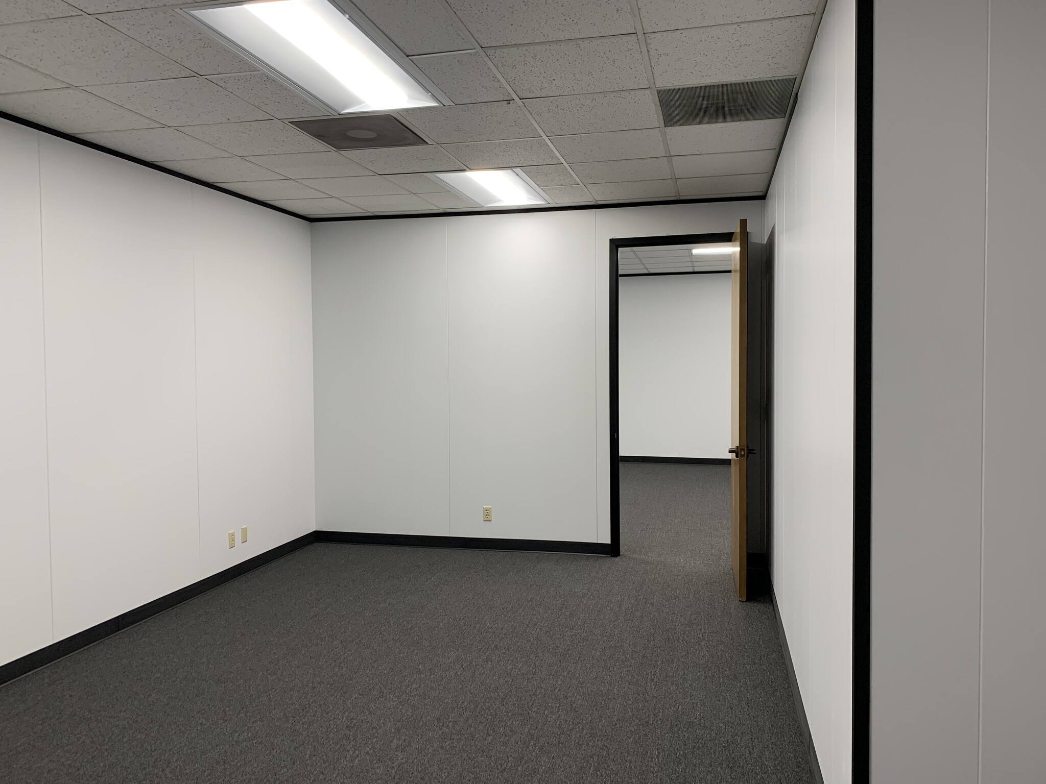 2950 Merced St, San Leandro, CA for lease Interior Photo- Image 1 of 5