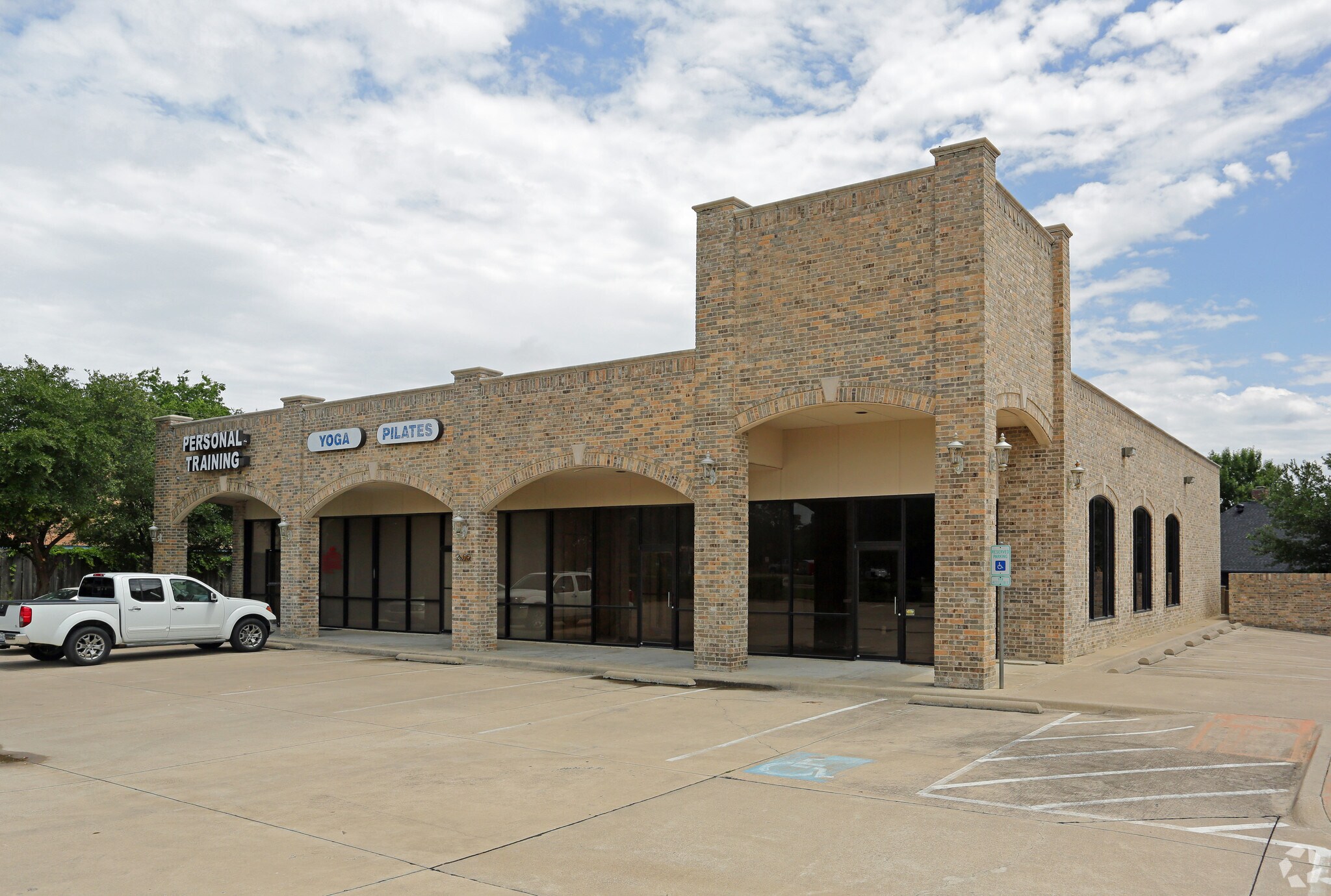 2405 Ballpark Way, Arlington, TX for sale Primary Photo- Image 1 of 1